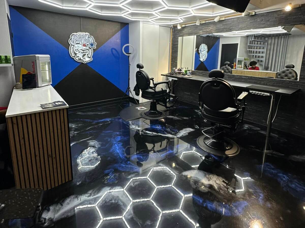 Un salon de coiffure à Niort après la pose de la résine époxy